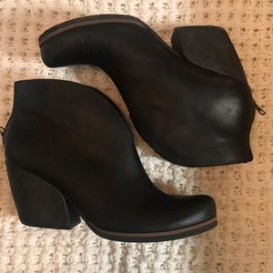 Korks Shamira Bootie Size 11